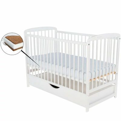 Patut din lemn bebe, 120x60 cm, Cu sertar cu capac, Din lemn de pin si mdf, Stabil si rezistent, Inaltime saltea reglabila pe 3 nivele, Laterala cu 3 bete detasabile, EN716-1, EN716-2, Alb, Babyneeds, Ola + Saltea 10 cm