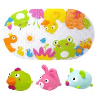 Set covoras de baie si 3 jucarii animalute, Knorr Toys, 69 x 39 cm